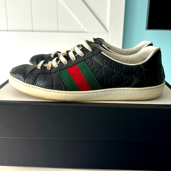Gucci Signature Leather upper and rubber sole - Picture 4 of 9